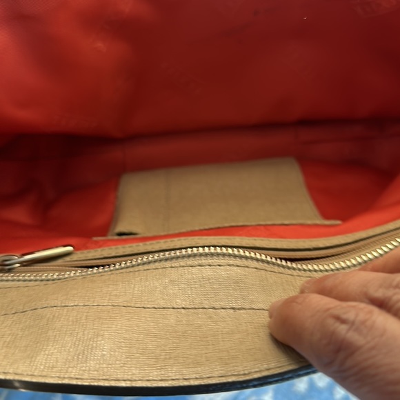 Texier genuine leather bag. Fawn color. Very classy! - Picture 4 of 6